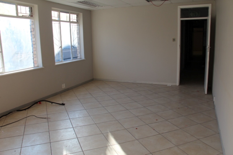 To Let Commercial Property for Rent in Dormehls Drift Western Cape